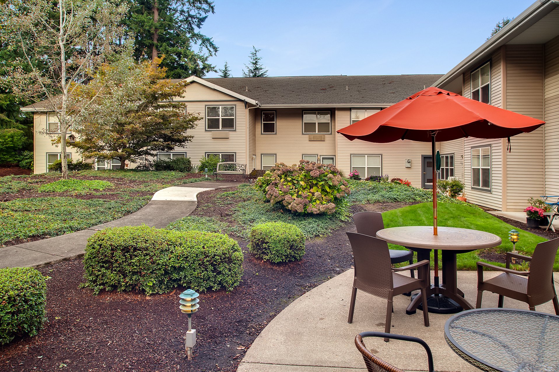 Patio - Canfield Place Retirement Community